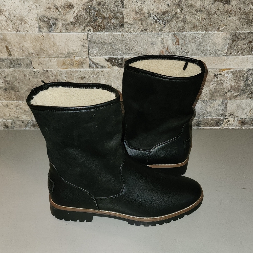 Nautica Moto Boots Black Faux Leather Boots with Cream Lining Brand New